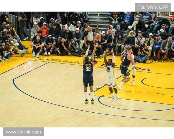 步行者缺乏核心难敌雷霆 勇士主场遭掘金逆袭错失连胜机会